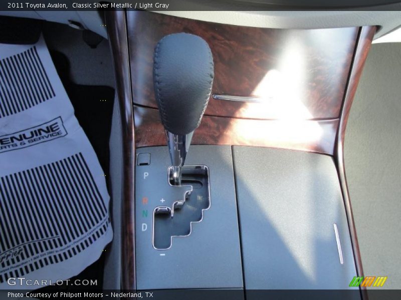 Classic Silver Metallic / Light Gray 2011 Toyota Avalon