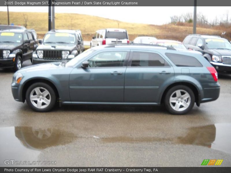 Magnesium Pearl / Dark Slate Gray/Light Graystone 2005 Dodge Magnum SXT