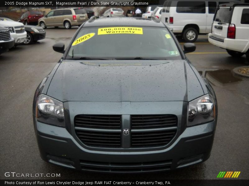 Magnesium Pearl / Dark Slate Gray/Light Graystone 2005 Dodge Magnum SXT