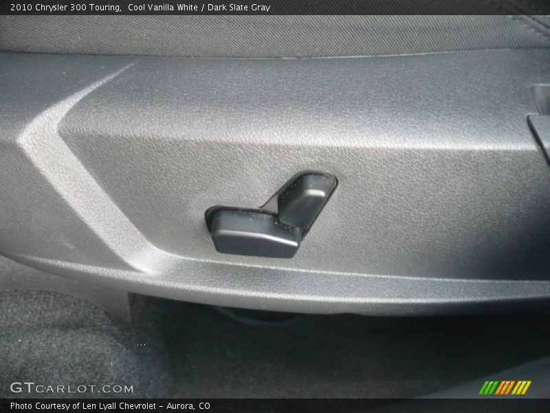 Cool Vanilla White / Dark Slate Gray 2010 Chrysler 300 Touring