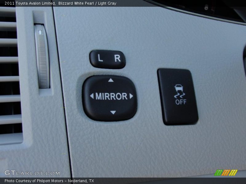 Blizzard White Pearl / Light Gray 2011 Toyota Avalon Limited