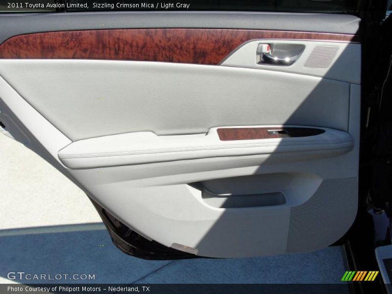 Sizzling Crimson Mica / Light Gray 2011 Toyota Avalon Limited