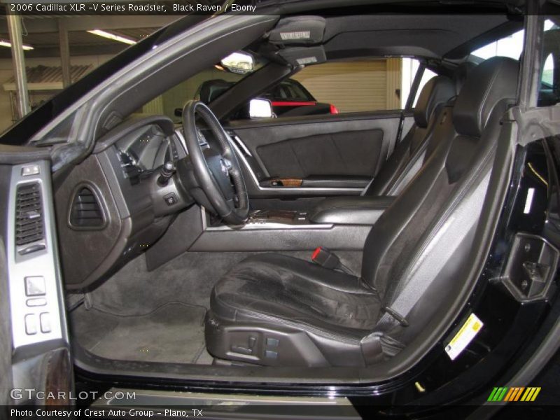 2006 XLR -V Series Roadster Ebony Interior