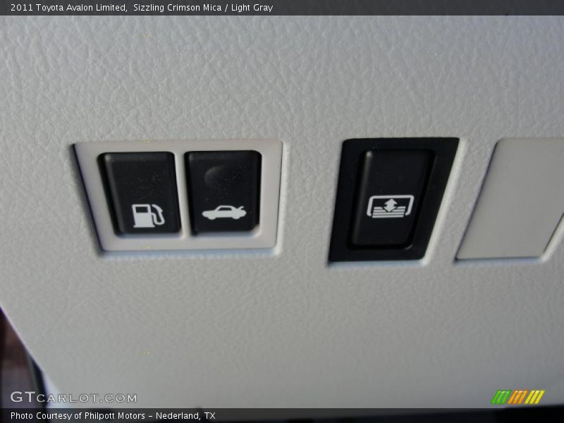Sizzling Crimson Mica / Light Gray 2011 Toyota Avalon Limited