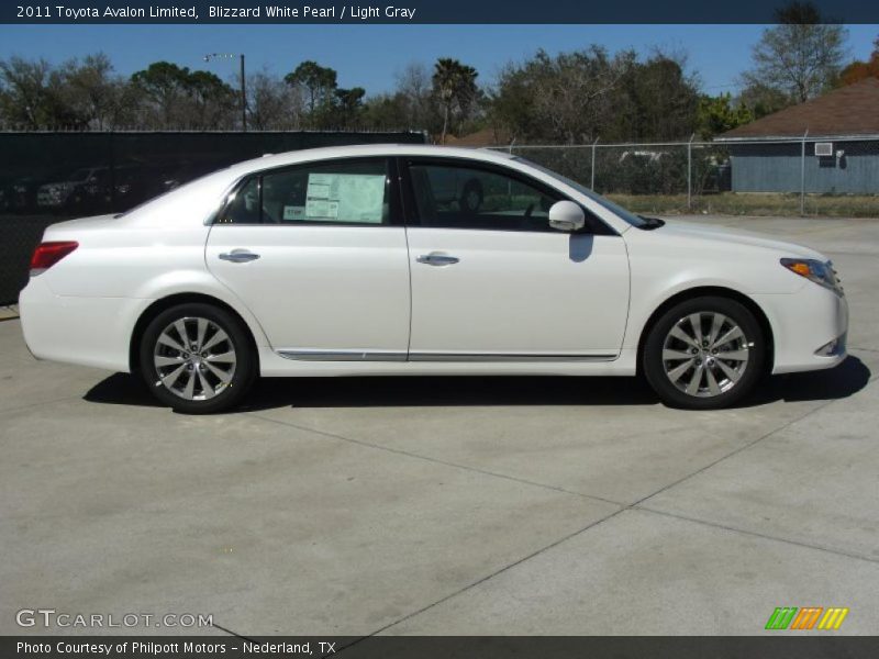 Blizzard White Pearl / Light Gray 2011 Toyota Avalon Limited