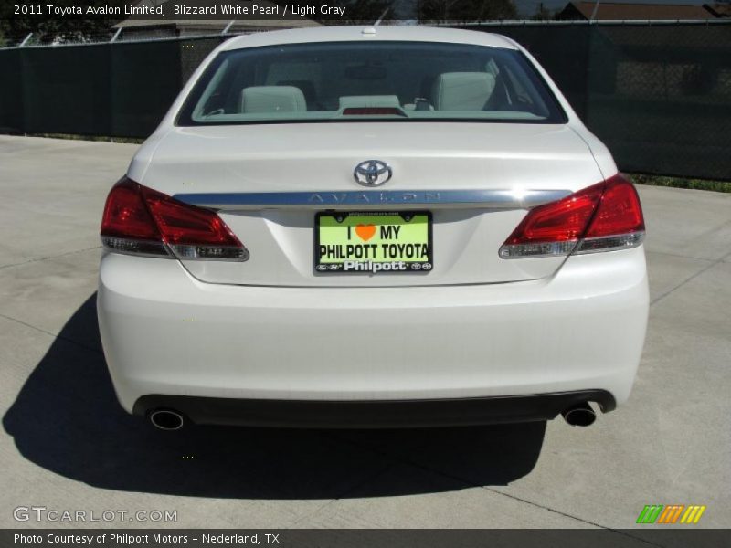 Blizzard White Pearl / Light Gray 2011 Toyota Avalon Limited