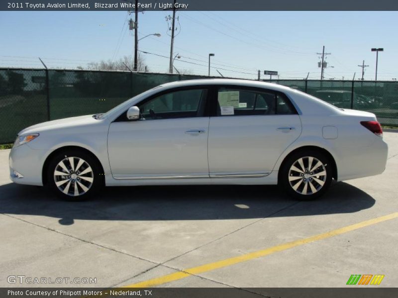 Blizzard White Pearl / Light Gray 2011 Toyota Avalon Limited