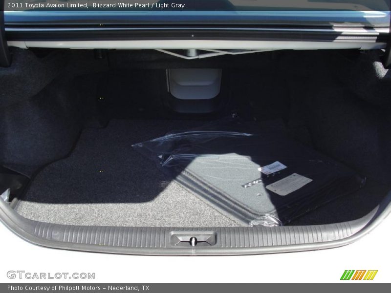 Blizzard White Pearl / Light Gray 2011 Toyota Avalon Limited