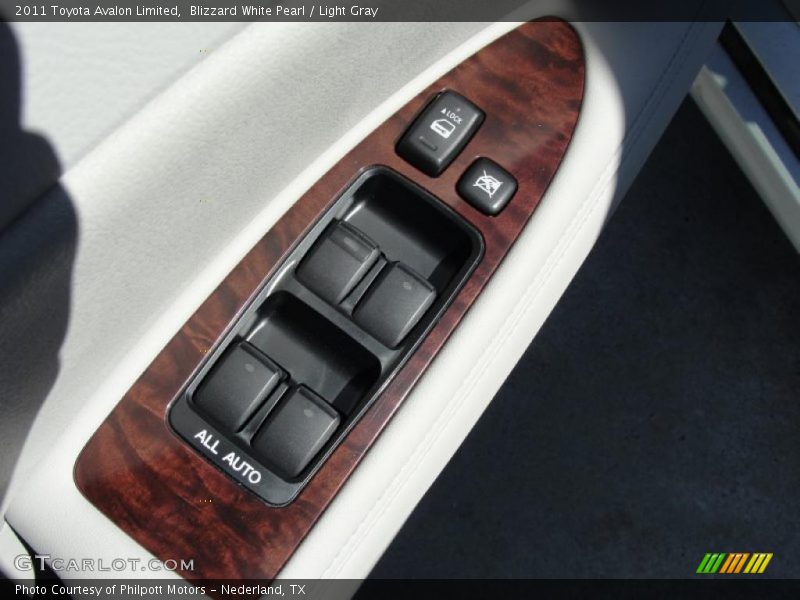 Blizzard White Pearl / Light Gray 2011 Toyota Avalon Limited