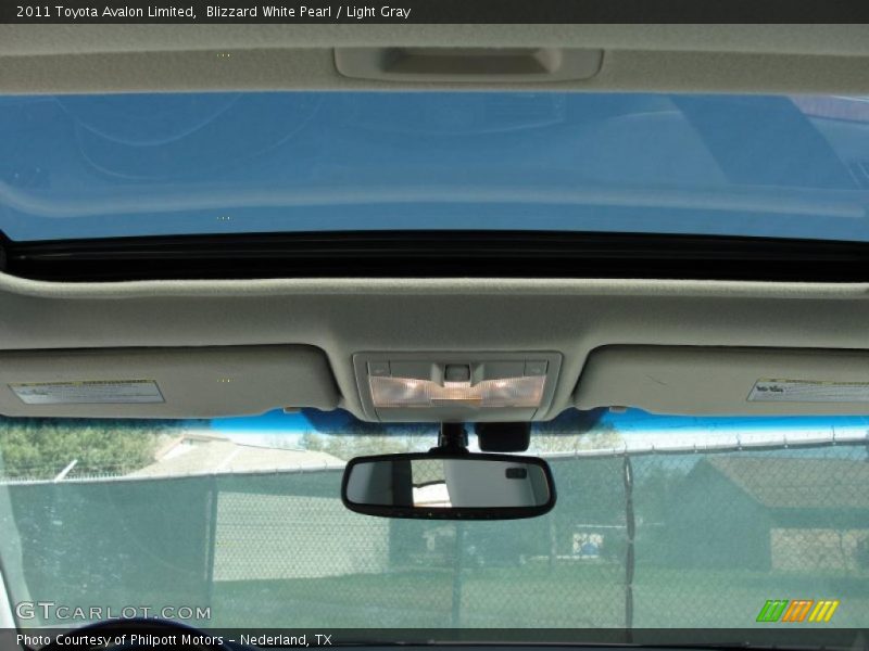 Blizzard White Pearl / Light Gray 2011 Toyota Avalon Limited