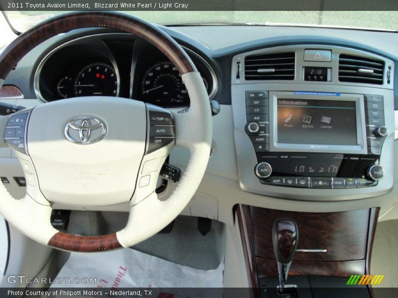 Blizzard White Pearl / Light Gray 2011 Toyota Avalon Limited