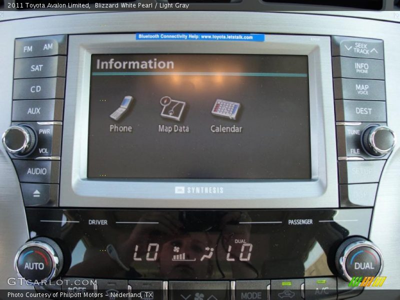 Blizzard White Pearl / Light Gray 2011 Toyota Avalon Limited