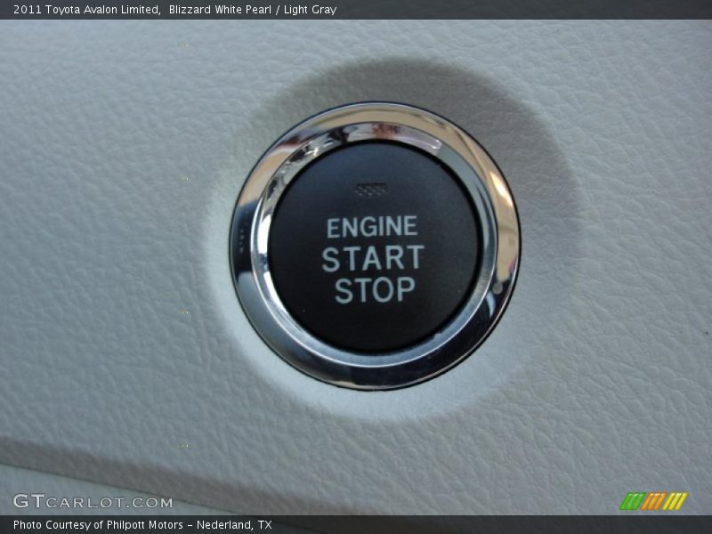 Blizzard White Pearl / Light Gray 2011 Toyota Avalon Limited
