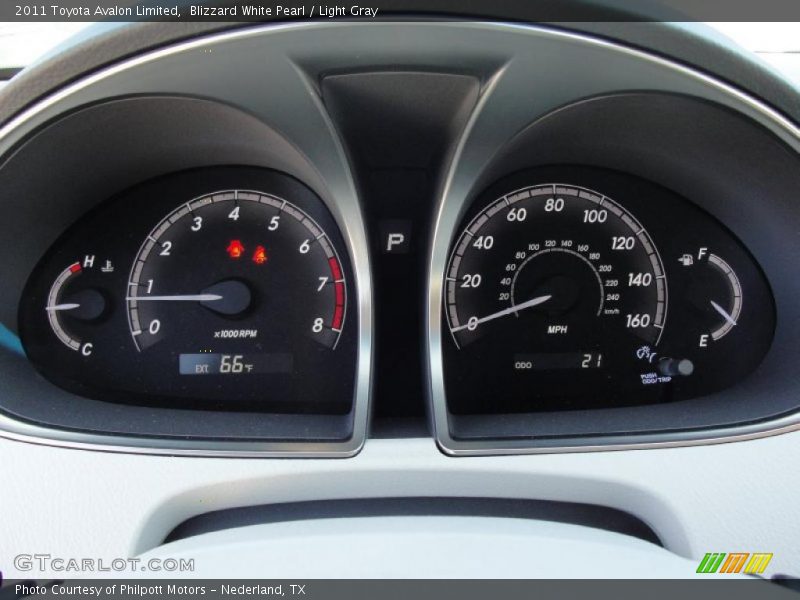 Blizzard White Pearl / Light Gray 2011 Toyota Avalon Limited