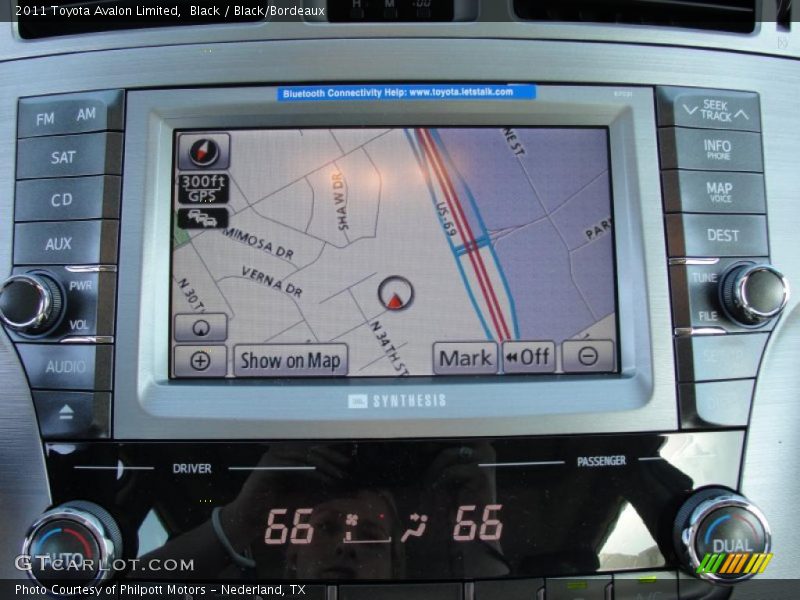 Black / Black/Bordeaux 2011 Toyota Avalon Limited