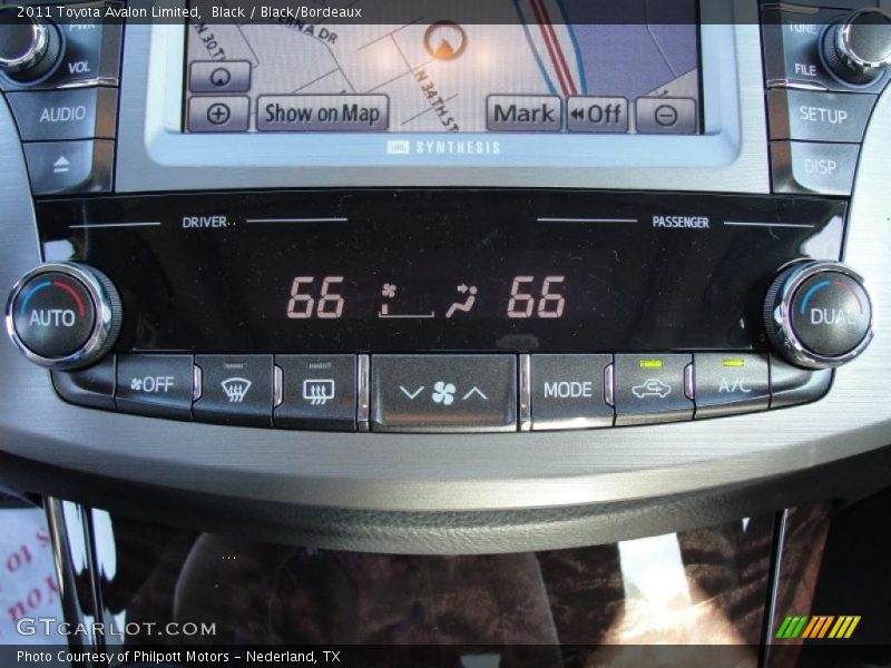 Black / Black/Bordeaux 2011 Toyota Avalon Limited