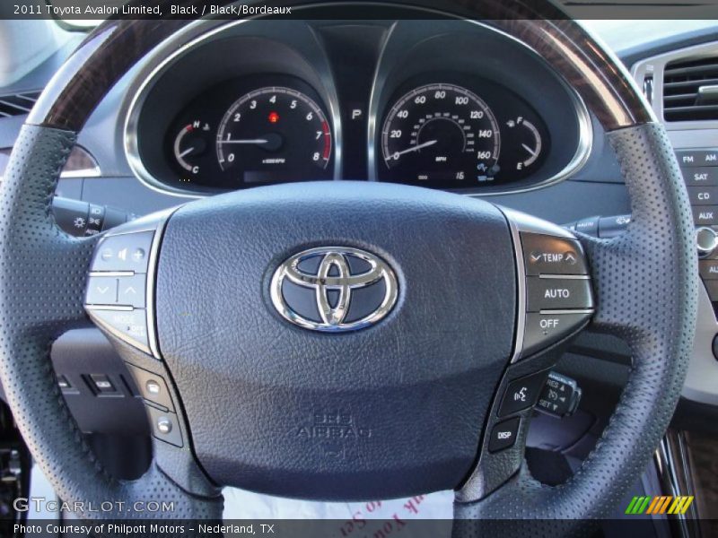 Black / Black/Bordeaux 2011 Toyota Avalon Limited