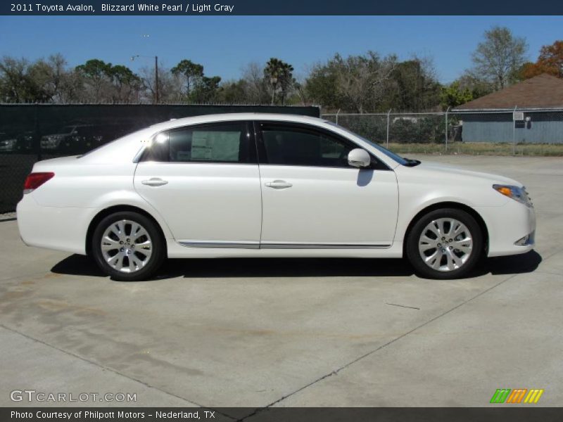 Blizzard White Pearl / Light Gray 2011 Toyota Avalon