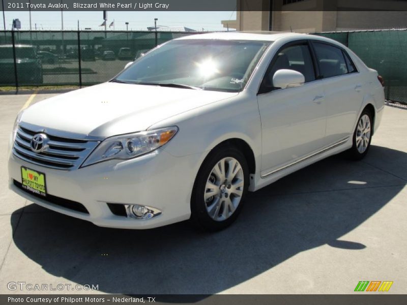 Blizzard White Pearl / Light Gray 2011 Toyota Avalon