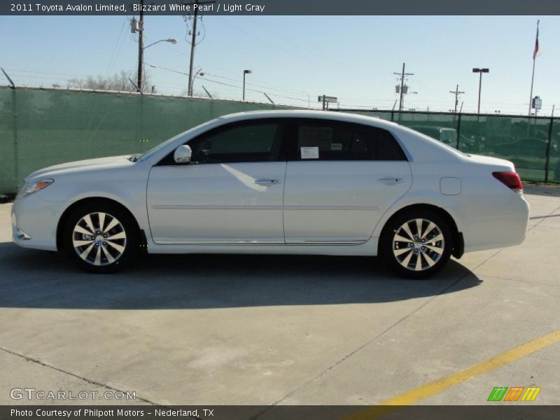 Blizzard White Pearl / Light Gray 2011 Toyota Avalon Limited