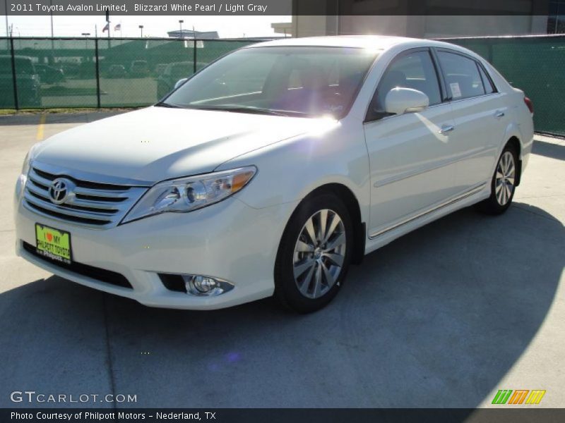 Blizzard White Pearl / Light Gray 2011 Toyota Avalon Limited