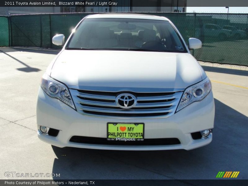 Blizzard White Pearl / Light Gray 2011 Toyota Avalon Limited