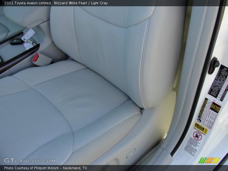 Blizzard White Pearl / Light Gray 2011 Toyota Avalon Limited