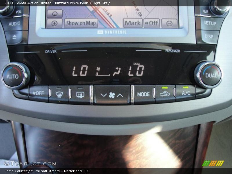 Blizzard White Pearl / Light Gray 2011 Toyota Avalon Limited