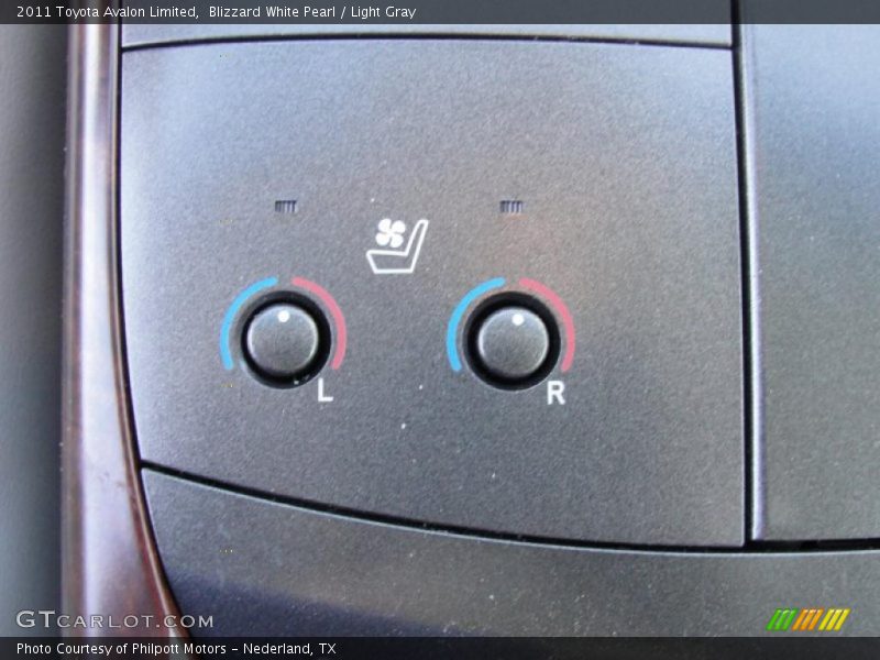 Blizzard White Pearl / Light Gray 2011 Toyota Avalon Limited