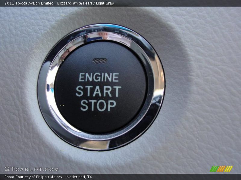 Blizzard White Pearl / Light Gray 2011 Toyota Avalon Limited