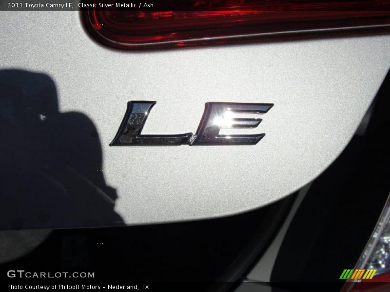 Classic Silver Metallic / Ash 2011 Toyota Camry LE