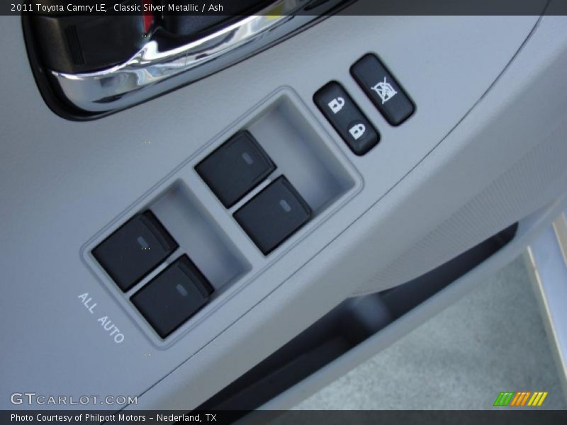 Classic Silver Metallic / Ash 2011 Toyota Camry LE