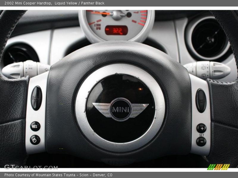 Liquid Yellow / Panther Black 2002 Mini Cooper Hardtop
