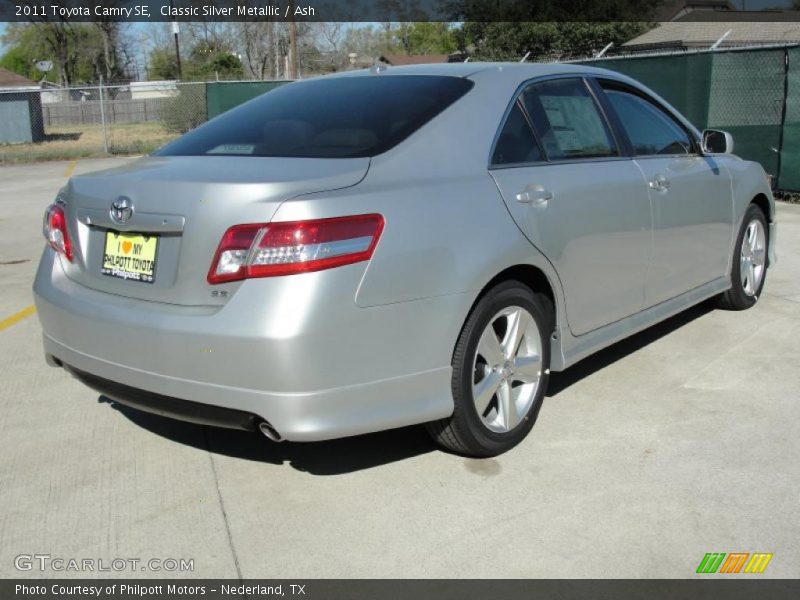 Classic Silver Metallic / Ash 2011 Toyota Camry SE