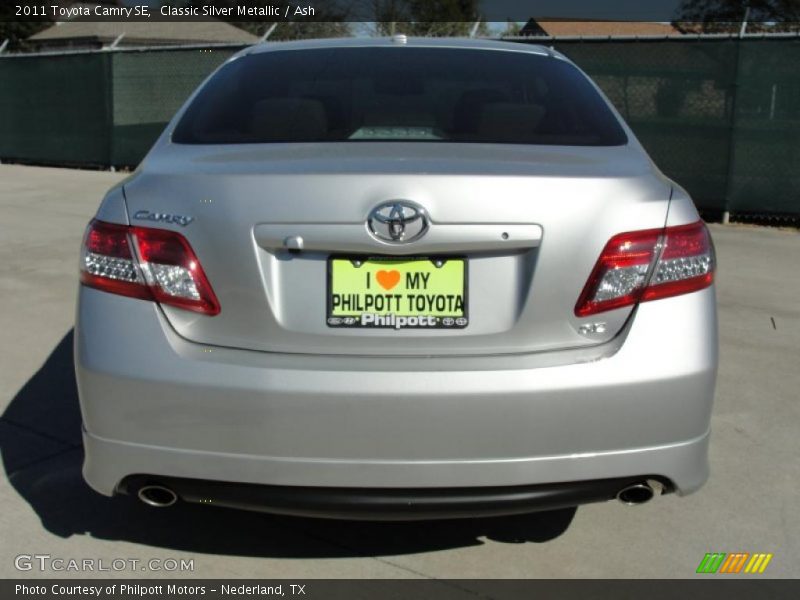 Classic Silver Metallic / Ash 2011 Toyota Camry SE