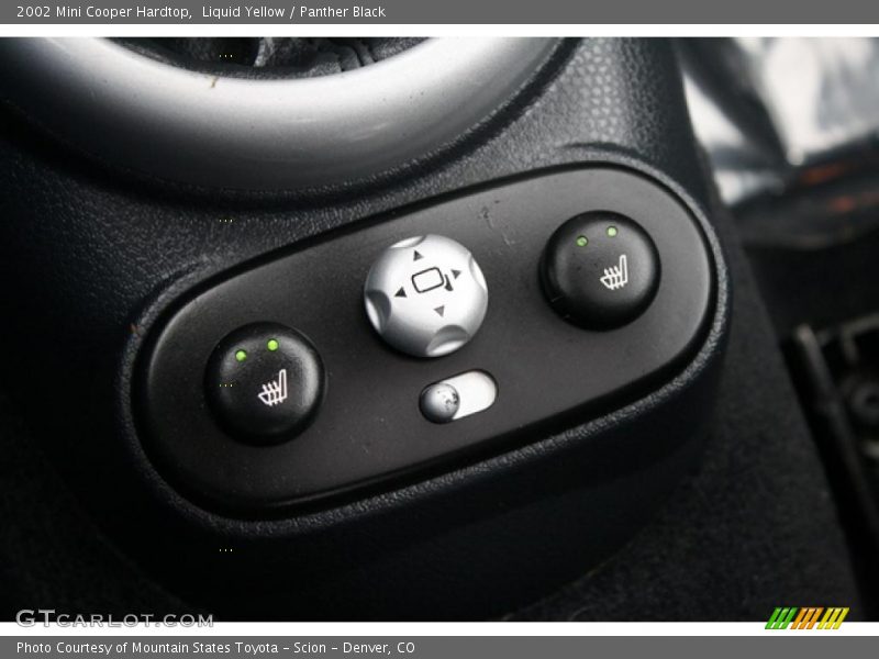 Liquid Yellow / Panther Black 2002 Mini Cooper Hardtop