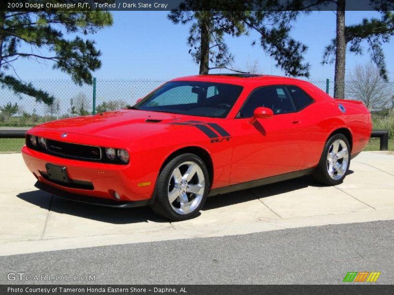 Front 3/4 View of 2009 Challenger R/T