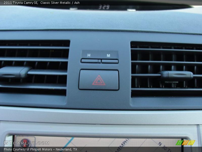 Classic Silver Metallic / Ash 2011 Toyota Camry SE