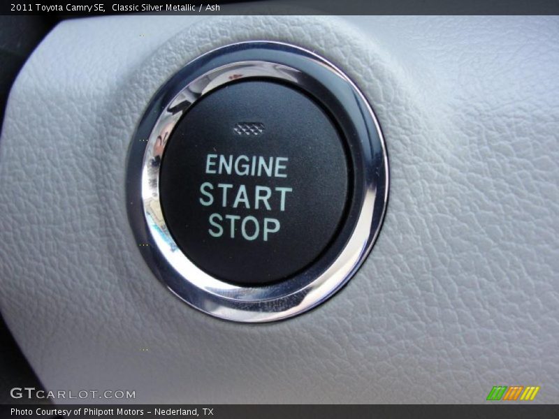 Classic Silver Metallic / Ash 2011 Toyota Camry SE