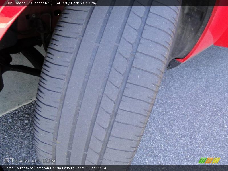 TorRed / Dark Slate Gray 2009 Dodge Challenger R/T