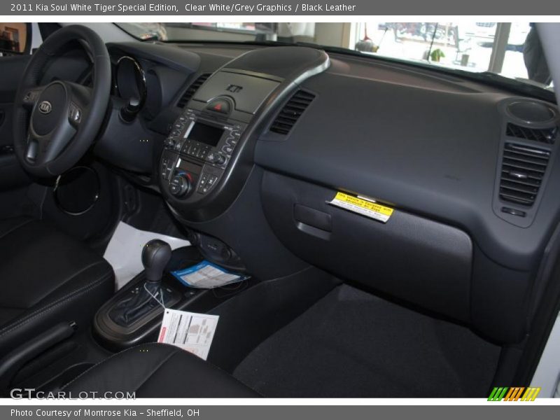 Clear White/Grey Graphics / Black Leather 2011 Kia Soul White Tiger Special Edition