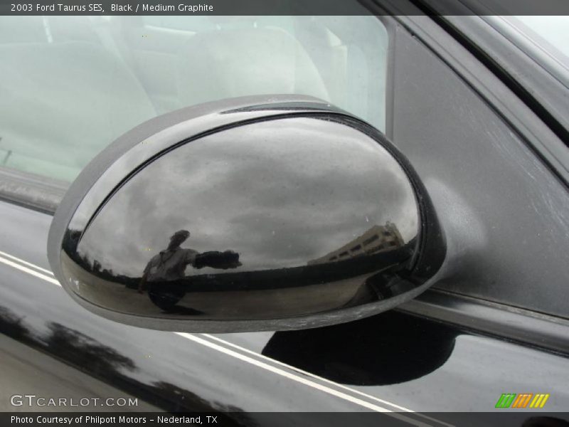Black / Medium Graphite 2003 Ford Taurus SES
