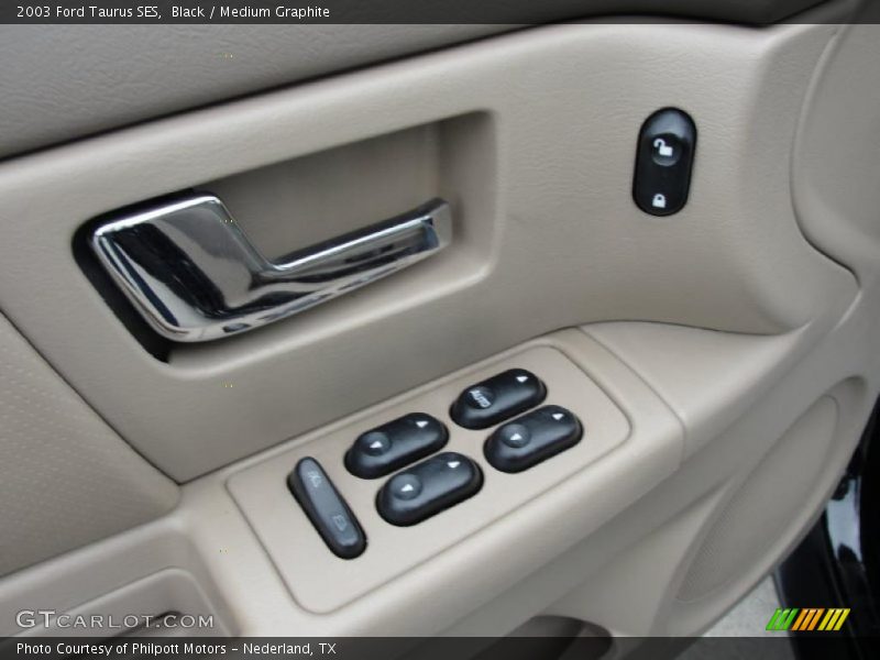 Black / Medium Graphite 2003 Ford Taurus SES