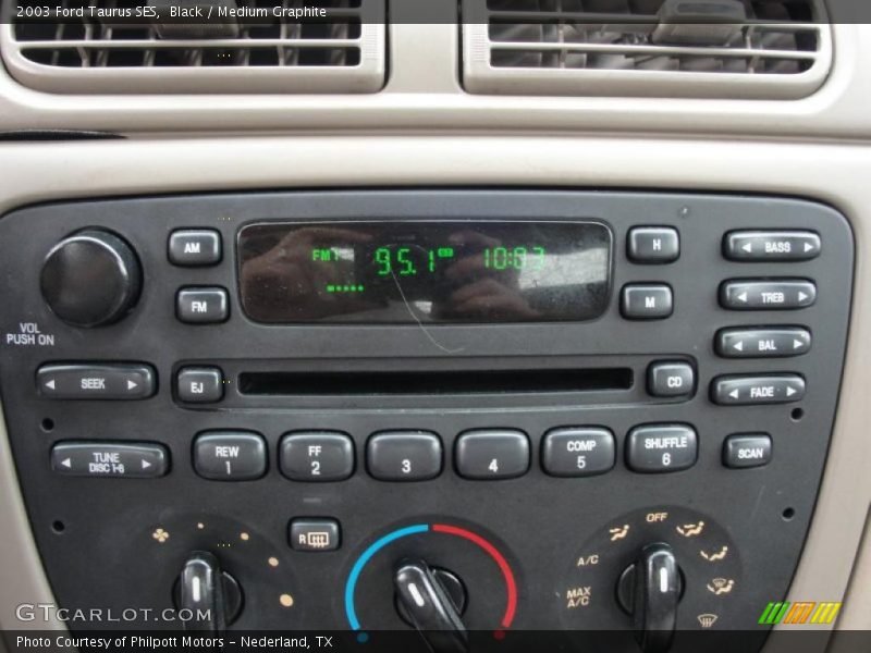 Black / Medium Graphite 2003 Ford Taurus SES