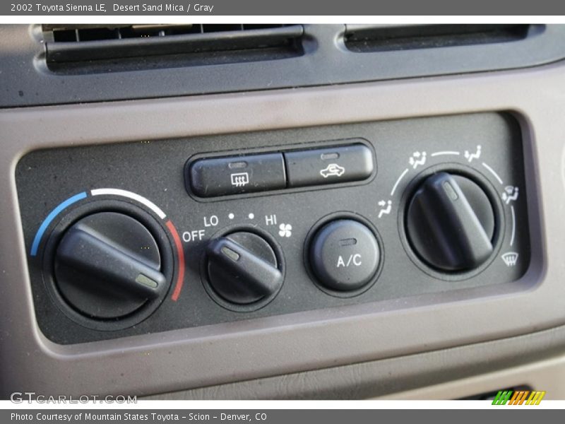 Desert Sand Mica / Gray 2002 Toyota Sienna LE