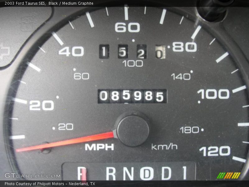 Black / Medium Graphite 2003 Ford Taurus SES