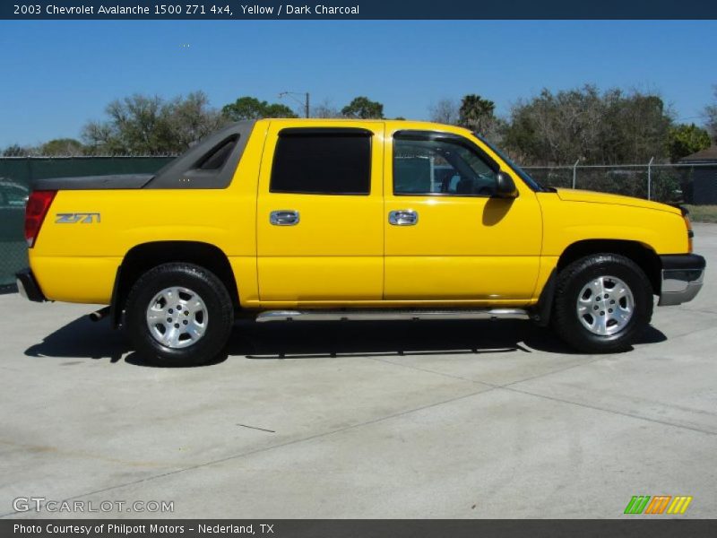 Yellow / Dark Charcoal 2003 Chevrolet Avalanche 1500 Z71 4x4