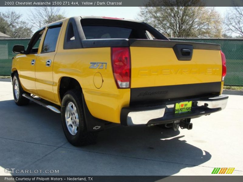 Yellow / Dark Charcoal 2003 Chevrolet Avalanche 1500 Z71 4x4