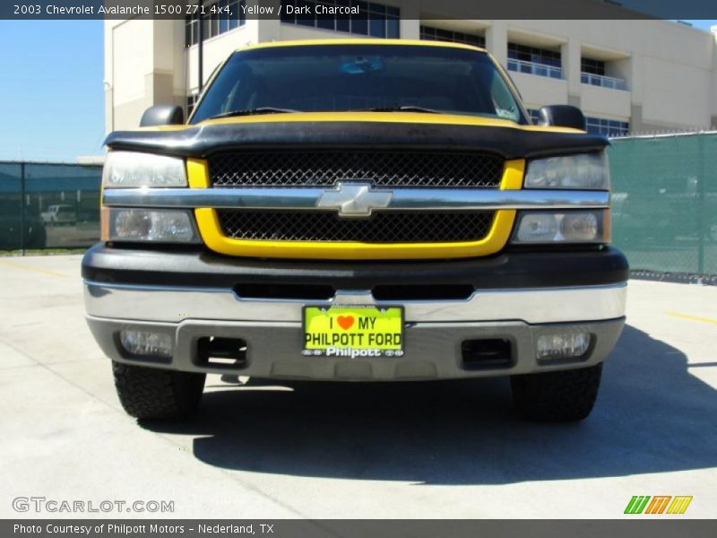Yellow / Dark Charcoal 2003 Chevrolet Avalanche 1500 Z71 4x4