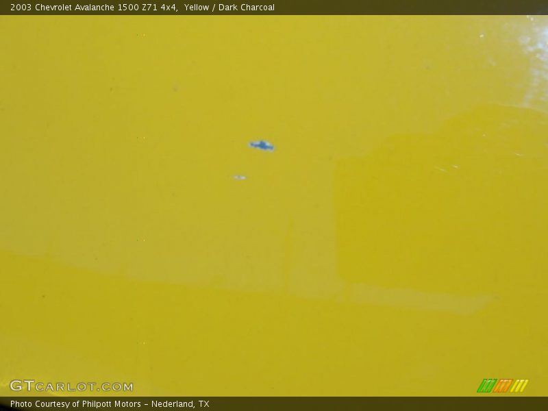 Yellow / Dark Charcoal 2003 Chevrolet Avalanche 1500 Z71 4x4